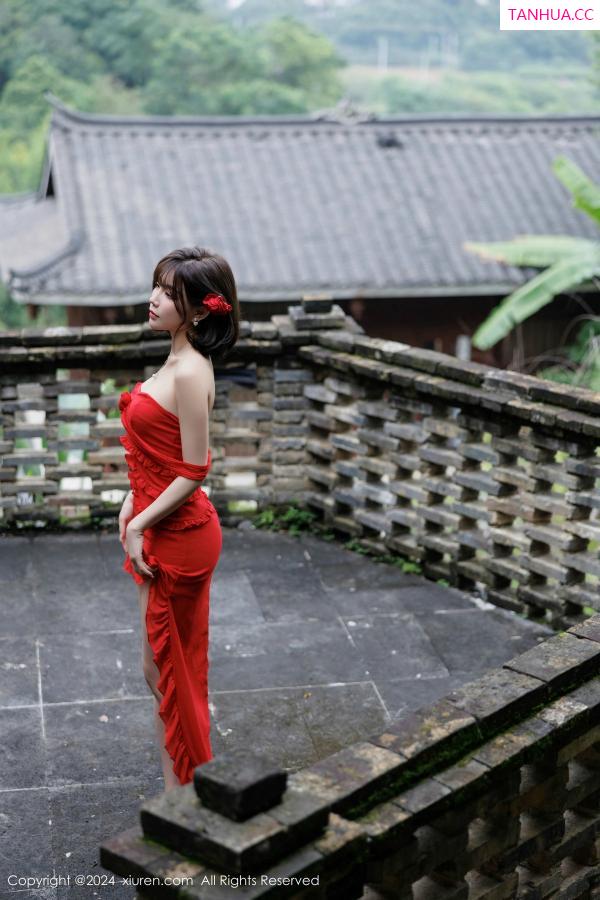 陈芝 芝芝Booty [XiuRen]高清写真图 2024.11.14 No.9449 徐莉芝Booty 黑丝美腿第2张图片